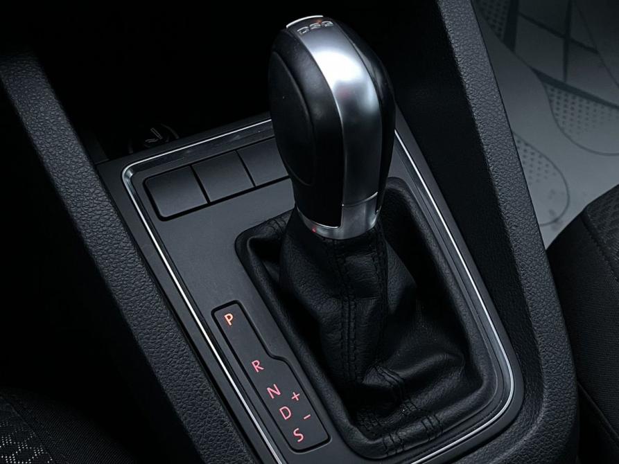 Volkswagen Jetta VI Рестайлинг Мурманск  - изображение 14