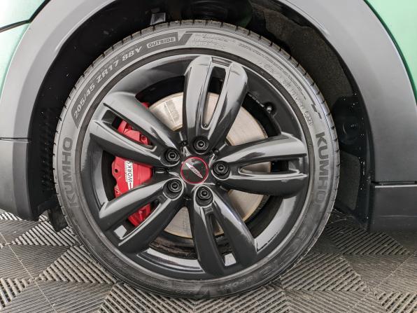 Mini Hatch III (F55/F56) Рестайлинг с пробегом 2020 года, цена 2 990 000 рублей, 84800 км, хэтчбек, Автокод Объявления