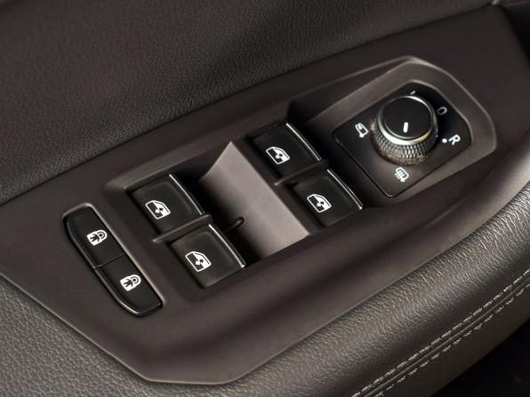 Volkswagen Touareg III с пробегом 2021 года, цена 7 750 995 рублей, 42962 км, внедорожник, Автокод Объявления