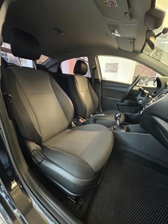 Hyundai Solaris II с пробегом 2018 года, цена 1 219 000 рублей, 136005 км, седан, Автокод Объявления