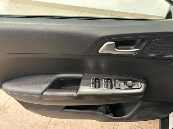 Kia Sportage IV с пробегом 2018 года, цена 1 659 000 рублей, 167396 км, внедорожник, Автокод Объявления