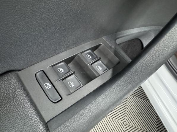 Skoda Octavia III (A7) Рестайлинг с пробегом 2019 года, цена 1 699 000 рублей, 116546 км, лифтбек, Автокод Объявления