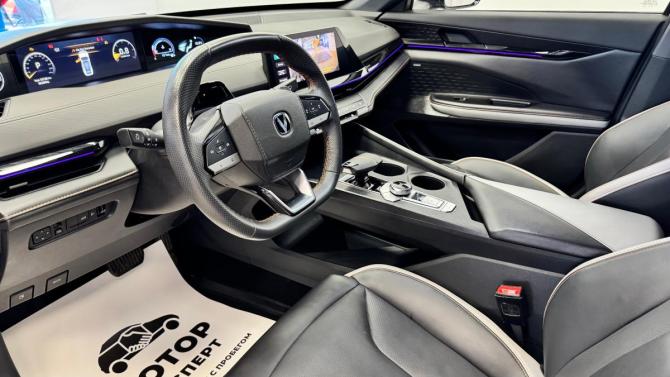 Changan UNI-V I с пробегом 2024 года, цена 2 290 000 рублей, 55328 км, лифтбек, Автокод Объявления