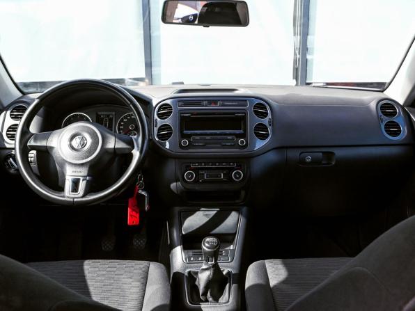 Volkswagen Tiguan I Рестайлинг с пробегом 2013 года, цена 1 159 000 рублей, 176149 км, внедорожник, Автокод Объявления