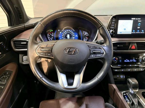 Hyundai Santa Fe IV с пробегом 2019 года, цена 3 595 000 рублей, 67950 км, внедорожник, Автокод Объявления