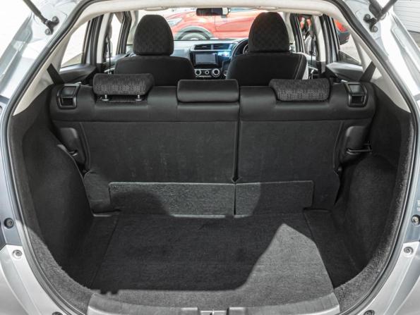 Honda Fit III с пробегом 2014 года, цена 968 000 рублей, 128362 км, хэтчбек, Автокод Объявления