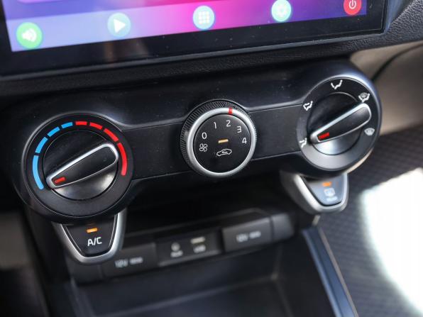 Kia Rio IV с пробегом 2018 года, цена 1 259 000 рублей, 130270 км, седан, Автокод Объявления