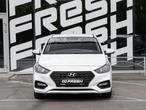 Hyundai Solaris II с пробегом 2017 года, цена 1 099 000 рублей, 227907 км, седан, Автокод Объявления