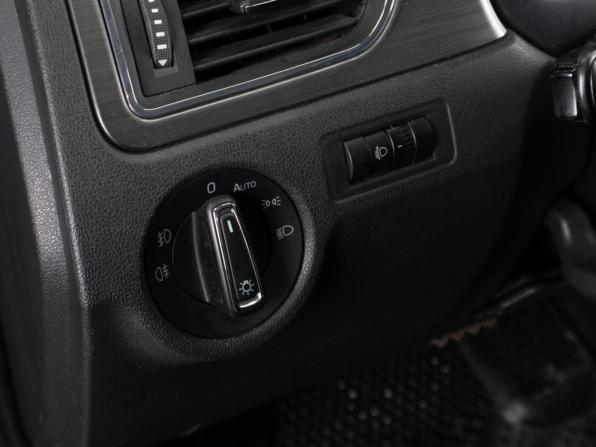 Skoda Rapid I Рестайлинг с пробегом 2018 года, цена 1 270 000 рублей, 185062 км, лифтбек, Автокод Объявления