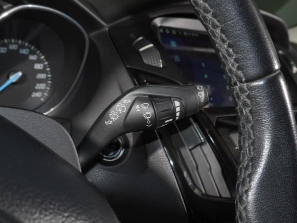 Ford Focus III с пробегом 2014 года, цена 999 000 рублей, 115132 км, хэтчбек, Автокод Объявления