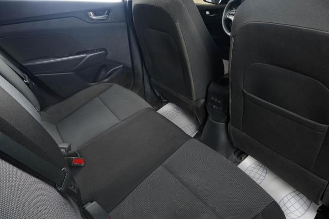 Hyundai Solaris II с пробегом 2019 года, цена 1 359 000 рублей, 138000 км, седан, Автокод Объявления