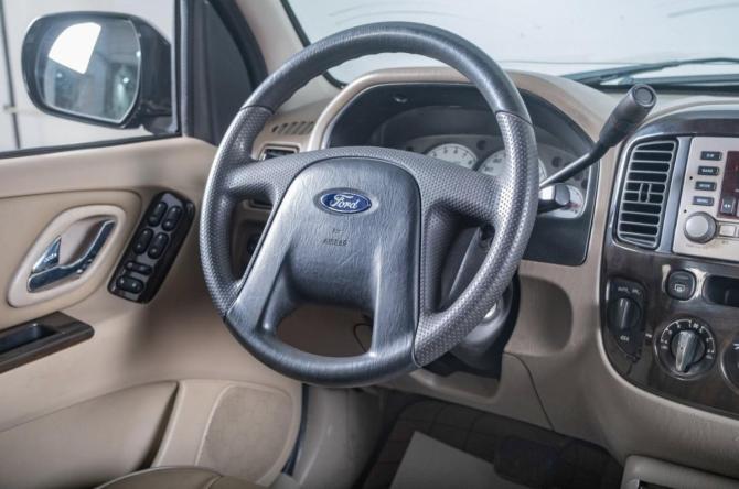 Ford Escape I с пробегом 2003 года, цена 599 000 рублей, 158000 км, внедорожник, Автокод Объявления