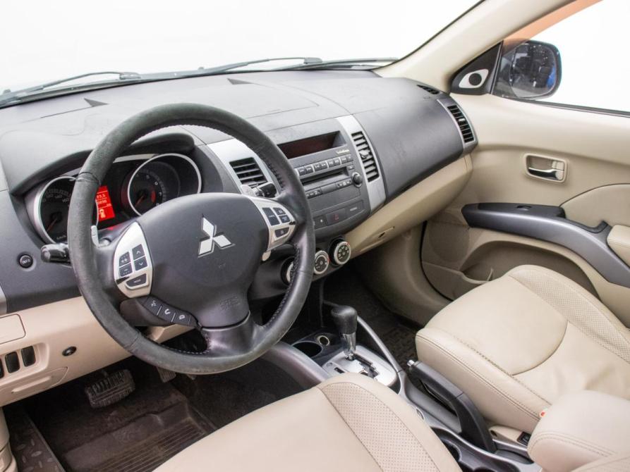 Mitsubishi Outlander II Москва  - изображение 9