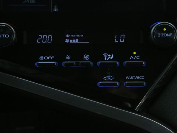 Toyota Camry VIII (XV70) с пробегом 2018 года, цена 2 128 000 рублей, 195300 км, седан, Автокод Объявления