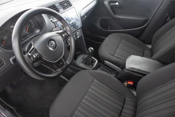 Volkswagen Polo V Рестайлинг с пробегом 2019 года, цена 999 000 рублей, 112405 км, седан, Автокод Объявления