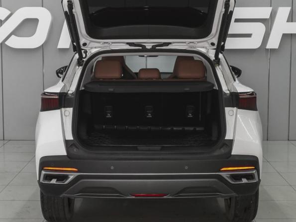 Omoda C5 I с пробегом 2022 года, цена 1 730 000 рублей, 31860 км, внедорожник, Автокод Объявления