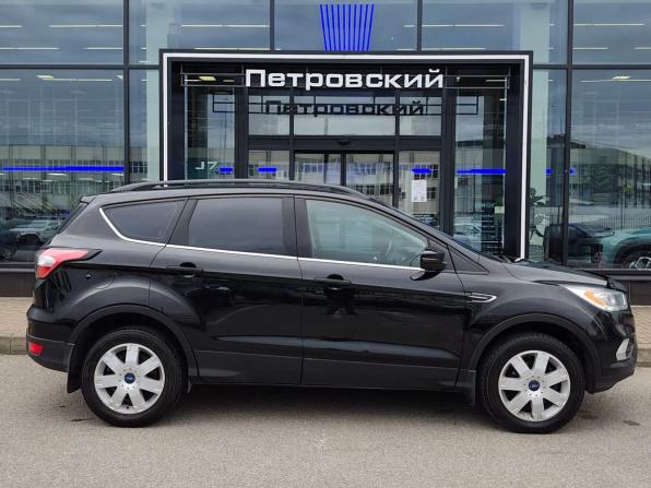Ford Kuga II Рестайлинг с пробегом 2017 года, цена 1 444 000 рублей, 270636 км, внедорожник, Автокод Объявления