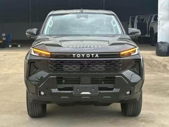 Новый Toyota Hilux IX 2026 года, цена 8 990 000 рублей, offers.body_type.unknown, Автокод Объявления