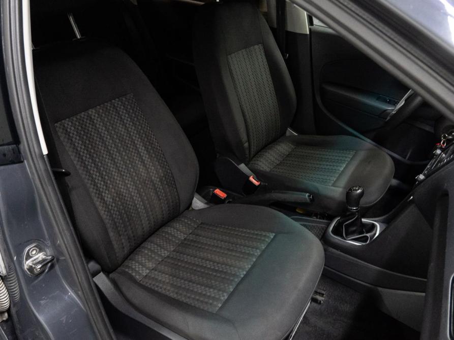 Volkswagen Polo V Рестайлинг Тюмень  - изображение 16
