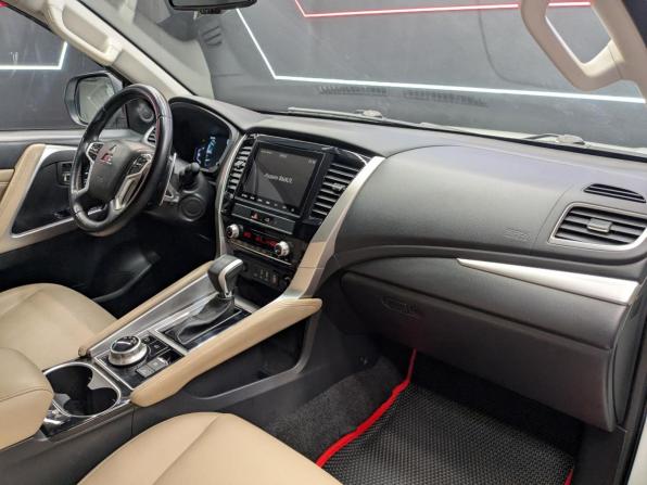 Mitsubishi Montero Sport III Рестайлинг с пробегом 2022 года, цена 3 800 000 рублей, 49027 км, внедорожник, Автокод Объявления
