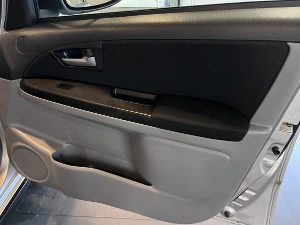 Suzuki SX4 I (Classic) Рестайлинг с пробегом 2012 года, цена 685 000 рублей, 173483 км, хэтчбек, Автокод Объявления