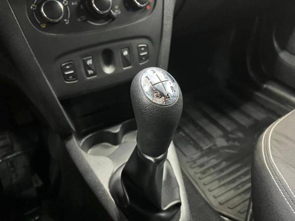 Renault Logan II с пробегом 2016 года, цена 649 900 рублей, 218226 км, седан, Автокод Объявления