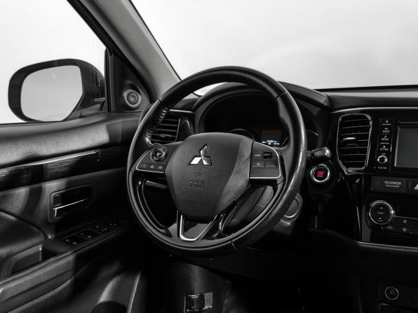 Mitsubishi Outlander III Рестайлинг 2 с пробегом 2017 года, цена 1 445 000 рублей, 225630 км, внедорожник, Автокод Объявления