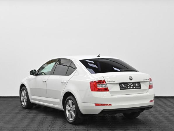 Skoda Octavia III (A7) с пробегом 2014 года, цена 1 299 000 рублей, 180000 км, лифтбек, Автокод Объявления