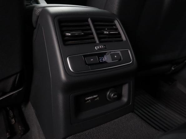 Audi A4 V (B9) Рестайлинг с пробегом 2021 года, цена 2 820 000 рублей, 119621 км, седан, Автокод Объявления