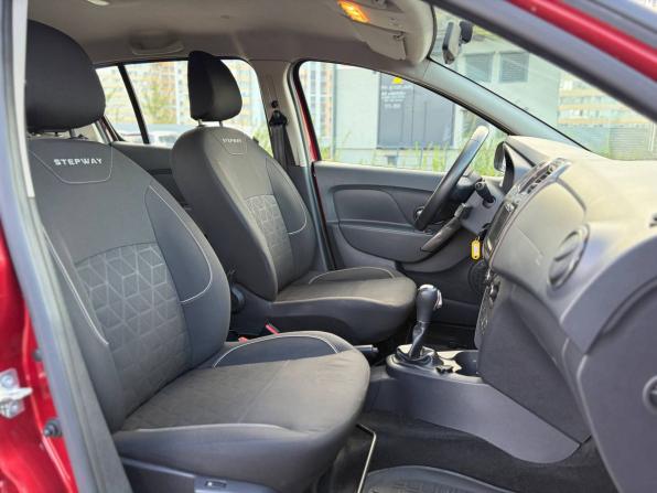 Renault Sandero II Рестайлинг с пробегом 2019 года, цена 955 000 рублей, 145000 км, хэтчбек, Автокод Объявления