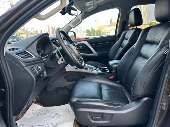 Mitsubishi Pajero Sport III с пробегом 2018 года, цена 2 750 000 рублей, 184680 км, внедорожник, Автокод Объявления