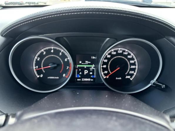 Mitsubishi Outlander II Рестайлинг с пробегом 2011 года, цена 930 000 рублей, 228687 км, внедорожник, Автокод Объявления
