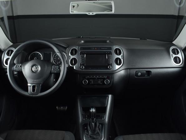 Volkswagen Tiguan I Рестайлинг с пробегом 2011 года, цена 1 299 995 рублей, 198303 км, внедорожник, Автокод Объявления
