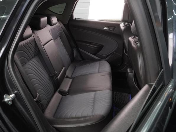 Opel Astra J Рестайлинг с пробегом 2013 года, цена 874 000 рублей, 197484 км, седан, Автокод Объявления