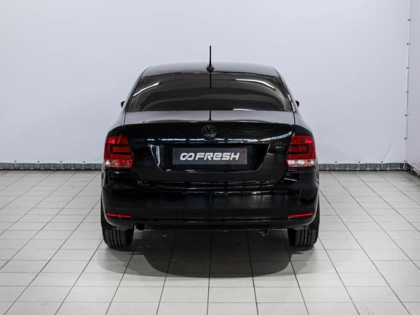 Volkswagen Polo V Рестайлинг с пробегом 2017 года, цена 1 189 500 рублей, 164389 км, седан, Автокод Объявления