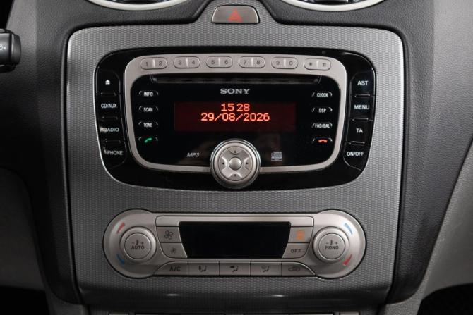 Ford Focus II Рестайлинг с пробегом 2011 года, цена 669 000 рублей, 257000 км, хэтчбек, Автокод Объявления
