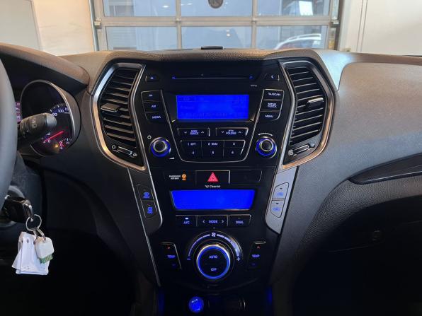 Hyundai Santa Fe III с пробегом 2013 года, цена 2 077 000 рублей, 145320 км, внедорожник, Автокод Объявления