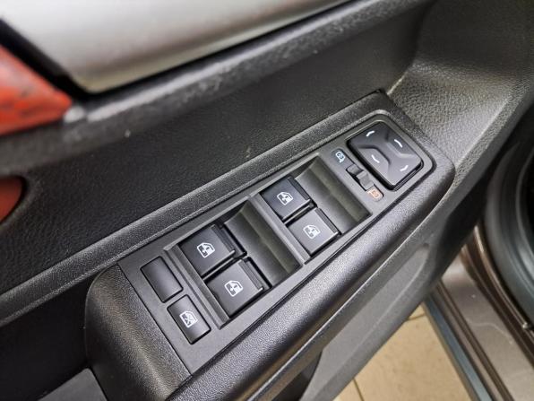 Lada (ВАЗ) Vesta I с пробегом 2019 года, цена 919 000 рублей, 84810 км, универсал, Автокод Объявления