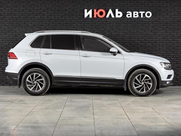 Volkswagen Tiguan II с пробегом 2018 года, цена 2 650 000 рублей, 105103 км, внедорожник, Автокод Объявления