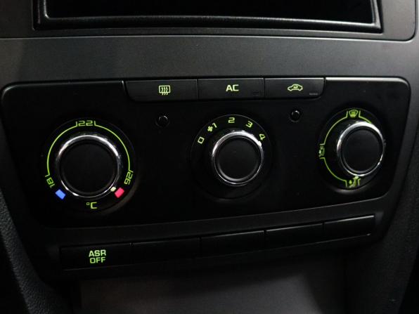 Skoda Octavia II (A5) Рестайлинг с пробегом 2010 года, цена 699 000 рублей, 305500 км, лифтбек, Автокод Объявления