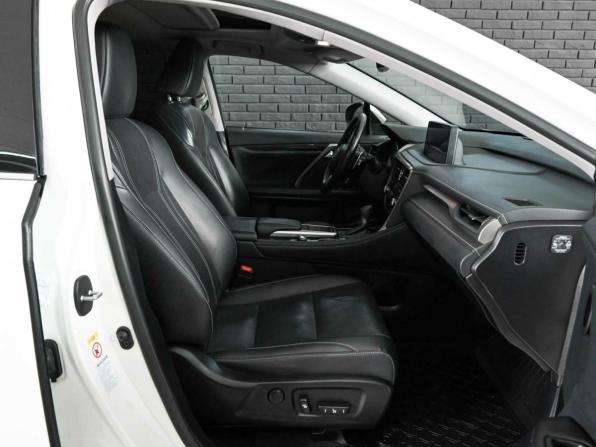 Lexus RX IV Рестайлинг с пробегом 2019 года, цена 4 750 000 рублей, 108747 км, внедорожник, Автокод Объявления