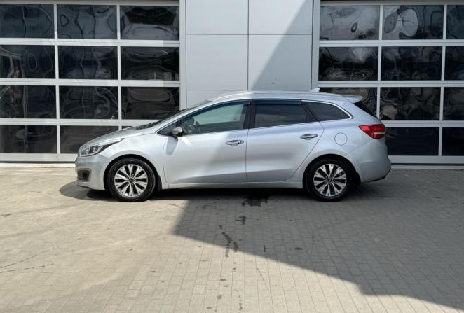 Kia Ceed II Рестайлинг с пробегом 2018 года, цена 1 470 000 рублей, 176982 км, хэтчбек, Автокод Объявления