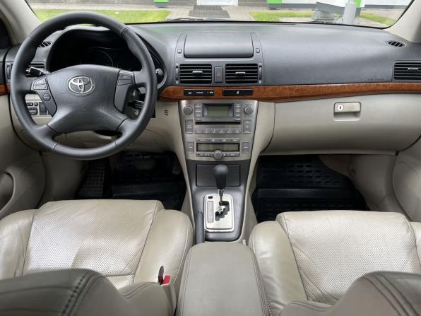 Toyota Avensis II с пробегом 2006 года, цена 580 000 рублей, 353765 км, седан, Автокод Объявления