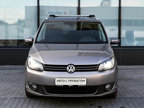 Volkswagen Touran I Рестайлинг 2 с пробегом 2012 года, цена 1 019 000 рублей, 201616 км, компактвэн, Автокод Объявления
