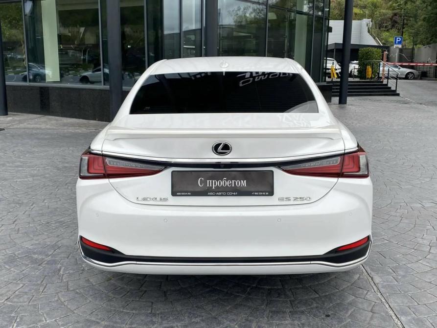 Lexus ES VII Сочи  - изображение 4