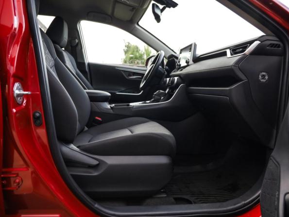 Toyota RAV4 V (XA50) с пробегом 2021 года, цена 3 199 000 рублей, 57629 км, внедорожник, Автокод Объявления