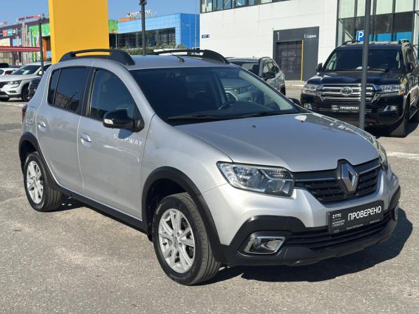 Renault Sandero II Рестайлинг с пробегом 2018 года, цена 1 280 000 рублей, 84812 км, хэтчбек, Автокод Объявления