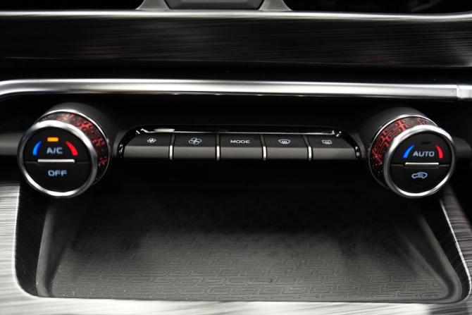 Geely Tugella I Рестайлинг с пробегом 2023 года, цена 3 445 000 рублей, 20700 км, внедорожник, Автокод Объявления
