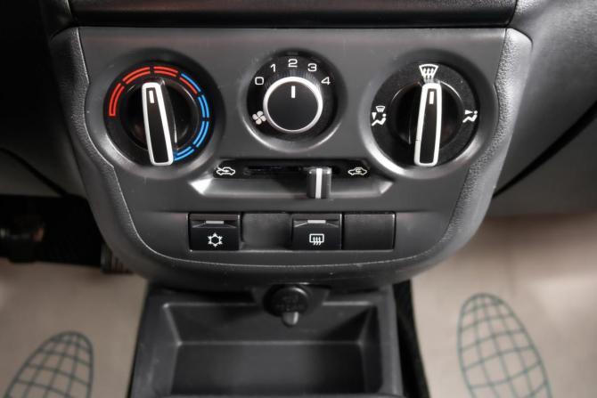 Lada (ВАЗ) Granta I Рестайлинг с пробегом 2023 года, цена 889 000 рублей, 79000 км, лифтбек, Автокод Объявления