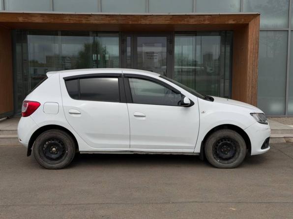Renault Sandero II с пробегом 2017 года, цена 870 000 рублей, 116000 км, хэтчбек, Автокод Объявления
